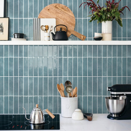 Selbstklebende Wandfliesen in Ocean Mist mit Linear