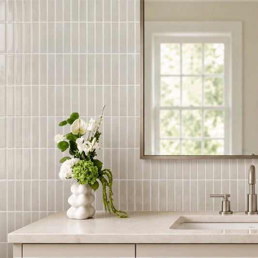 Cremebeige Selbstklebende Wandfliesen im Linear-Design