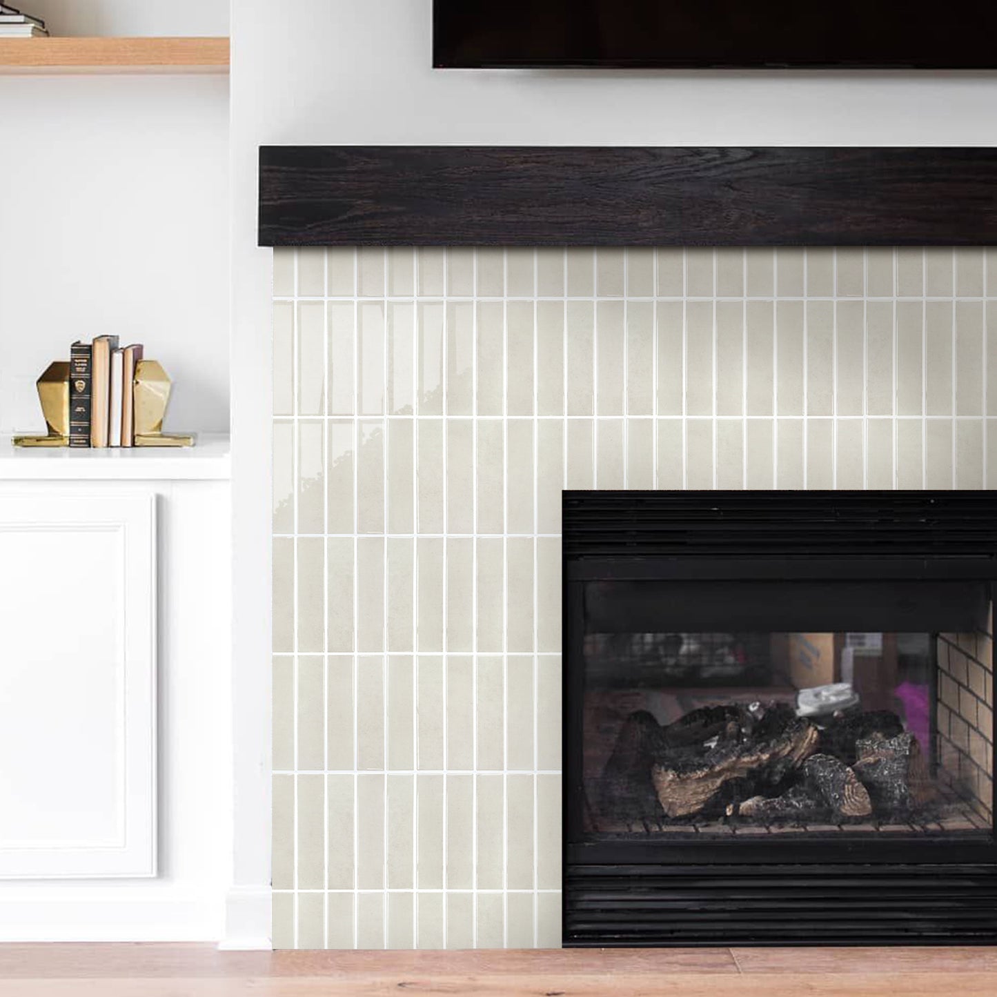 Cremebeige Selbstklebende Wandfliesen im Linear-Design