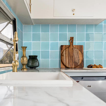 Selbstklebende Wandfliesen in Blaugrün – Quadratisch und Extra Dick