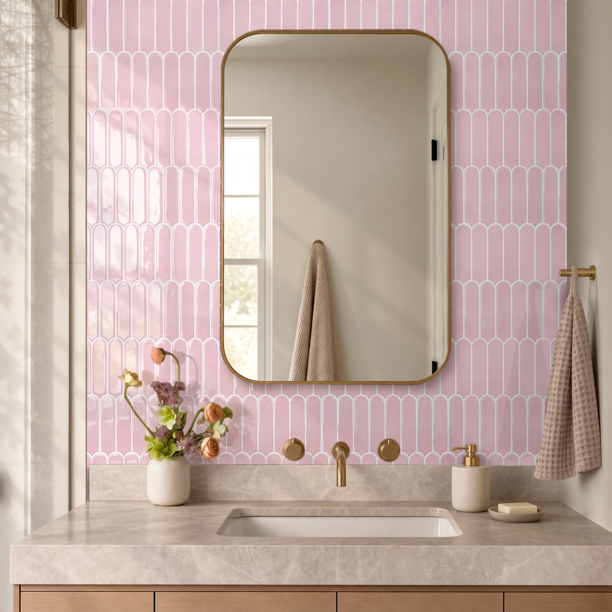 Selbstklebende Wandfliesen in Blush-Rosa – Fischschuppenmuster und Extra Dick