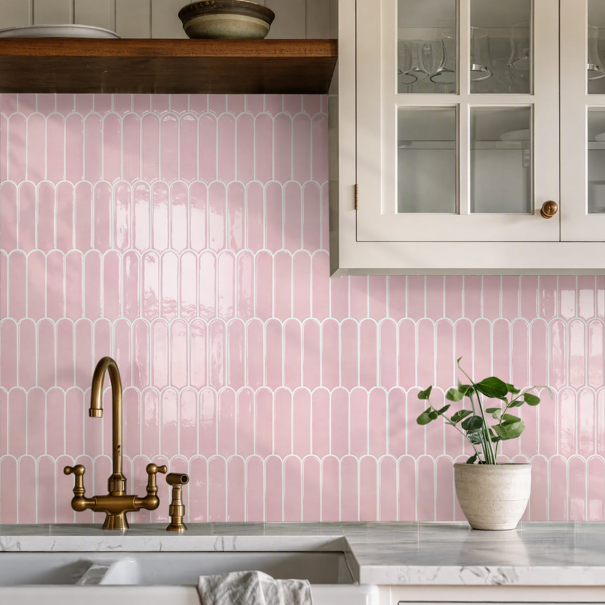 Selbstklebende Wandfliesen in Blush-Rosa – Fischschuppenmuster und Extra Dick