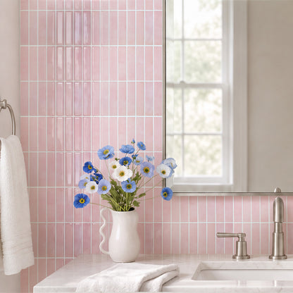 Selbstklebende Wandfliesen in Pink – Lineares Design für Küchenrückwände