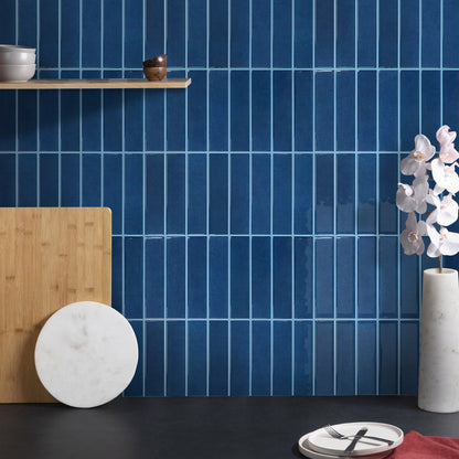 Selbstklebende Wandfliesen Dunkelblau Stäbchenoptik Mosaik